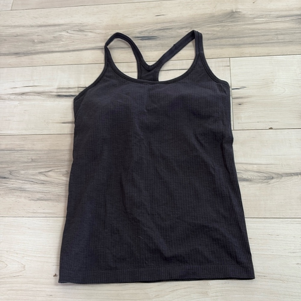 Black size 8 lululemon tank top EBB style